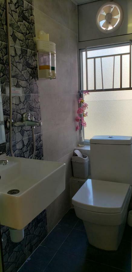Sunrise International - Boutique Hostel كاولون المظهر الخارجي الصورة